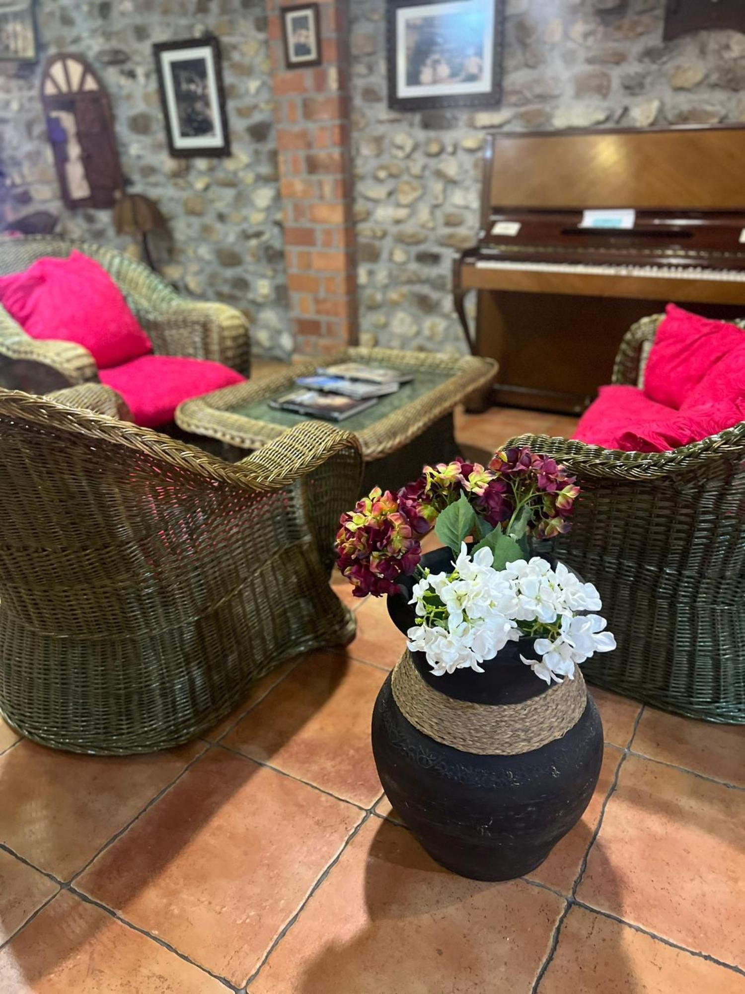 Hotel El Bricial Soto De Cangas Ngoại thất bức ảnh