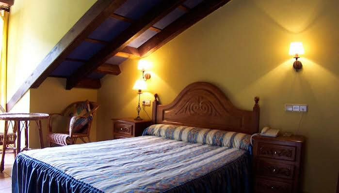 Hotel El Bricial Soto De Cangas Ngoại thất bức ảnh